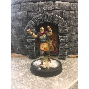 D&D Miniatures: Icons of the Realms - Female Human Barbarian