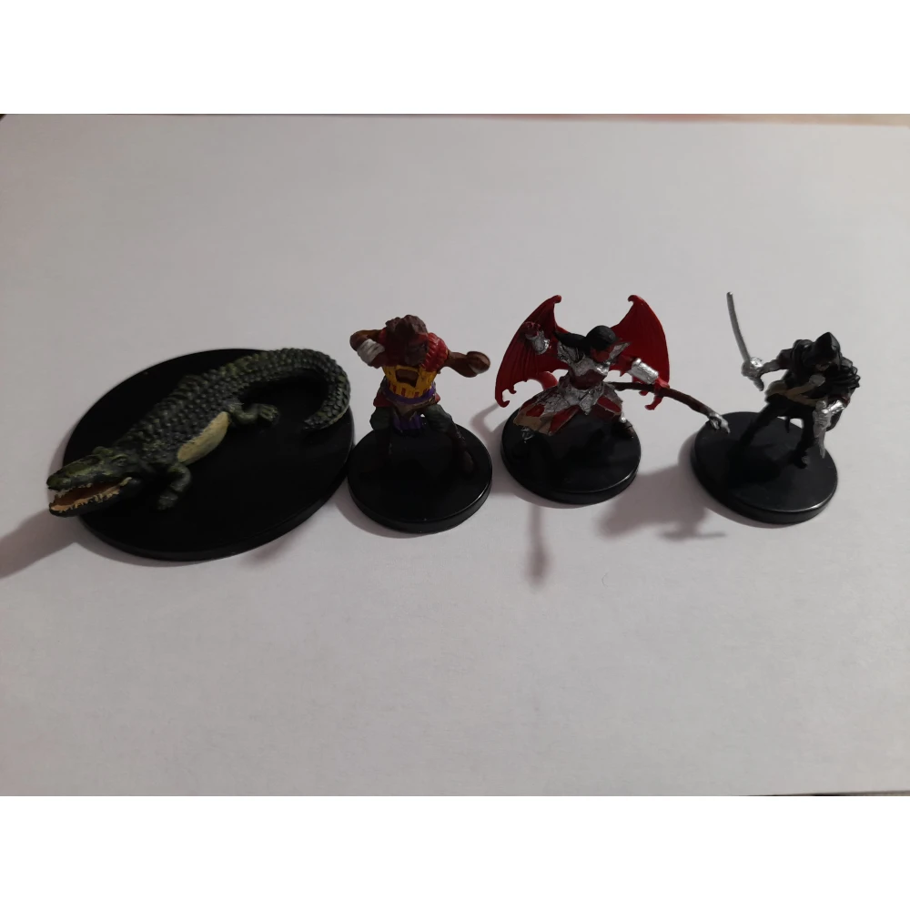 D&D Miniatures: Icons of the Realms Set 9 Booster