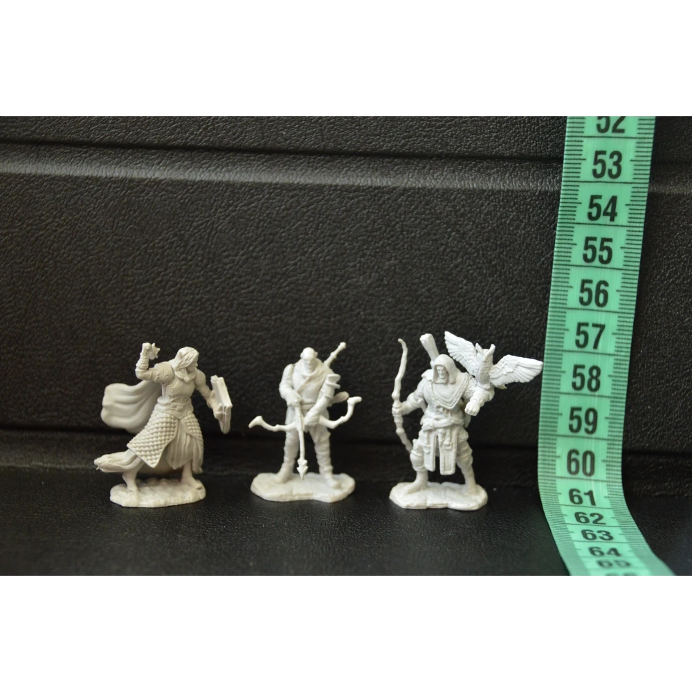 Dungeons & Dragons Nolzur's Marvelous Miniatures: Orc Ranger Male