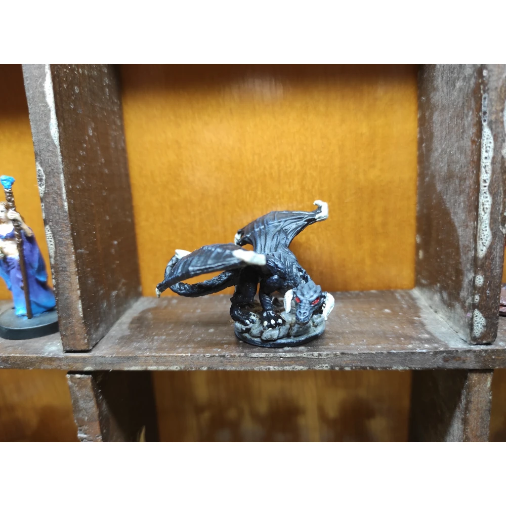Dungeons & Dragons: Nolzur's Miniatures - Black Dragon Wyrmling