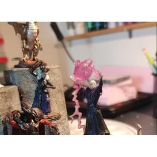 Dungeons & Dragons: Nolzur's Miniatures - Drow Mage & Priestess