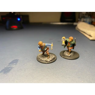 Dungeons & Dragons: Nolzur's Miniatures - Male Halfling Rogue