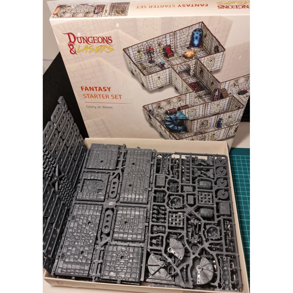 Dungeons & Lasers: Fantasy Starter Set