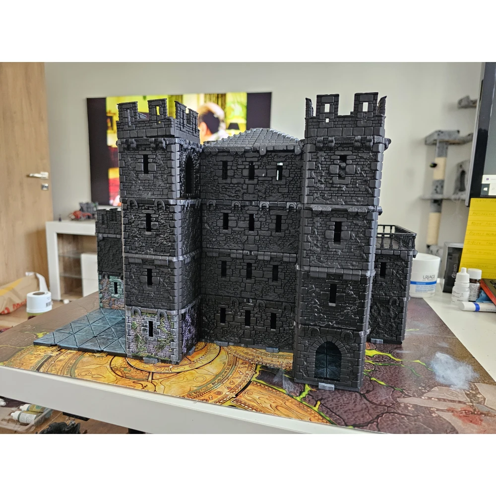 Dungeons & Lasers: Grand Stronghold