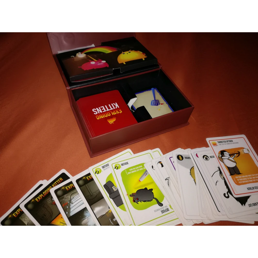 Exploding Kittens: First Edition (mňoukací krabička)