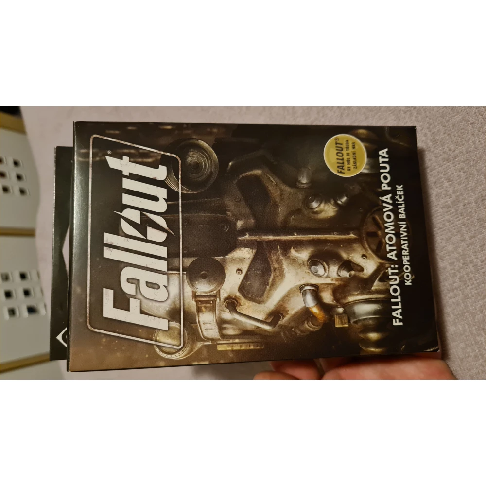 Fallout: Atomová pouta