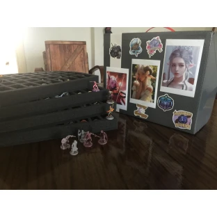 Úložný box Feldherr pre 180 figúrok