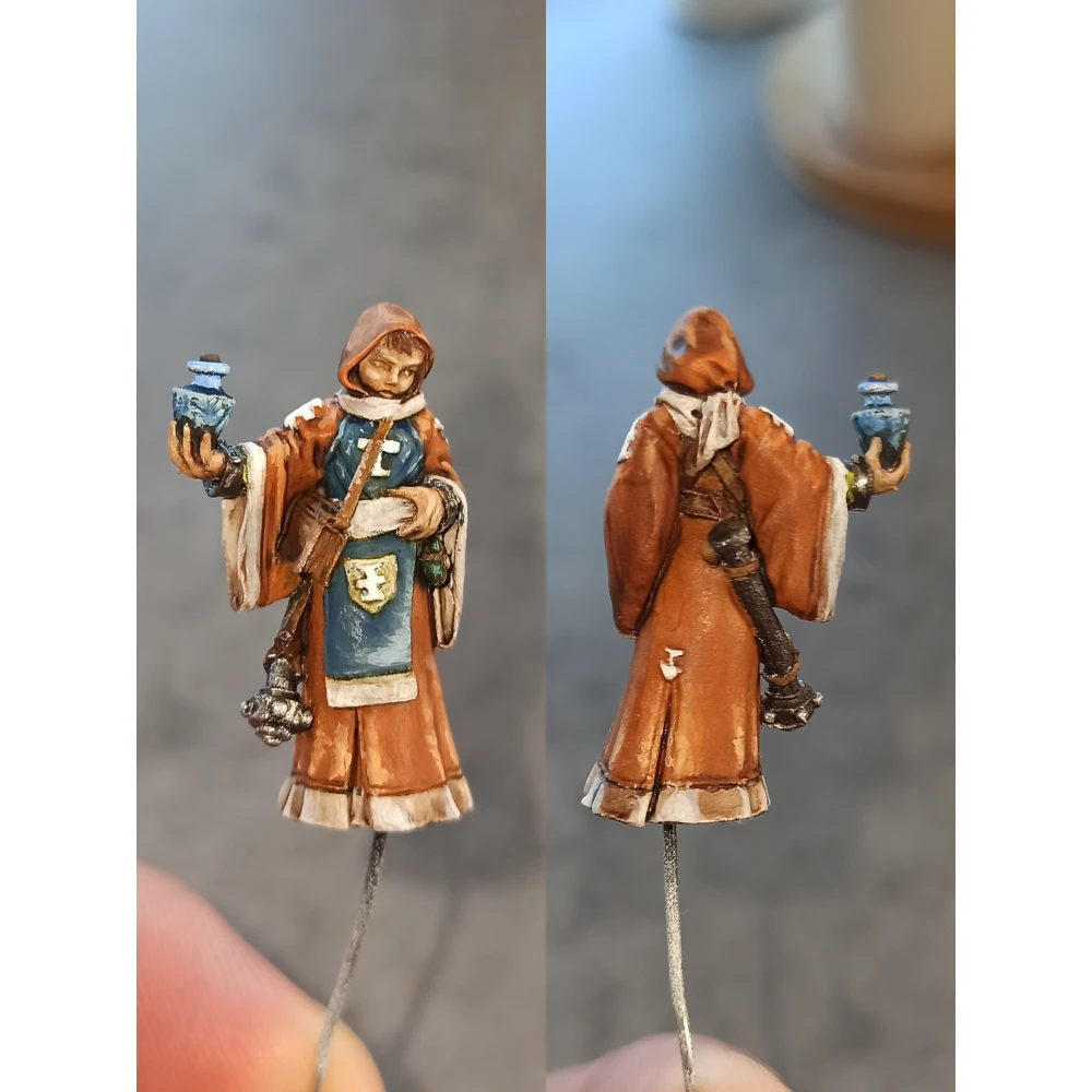Figurka klerik Olivia