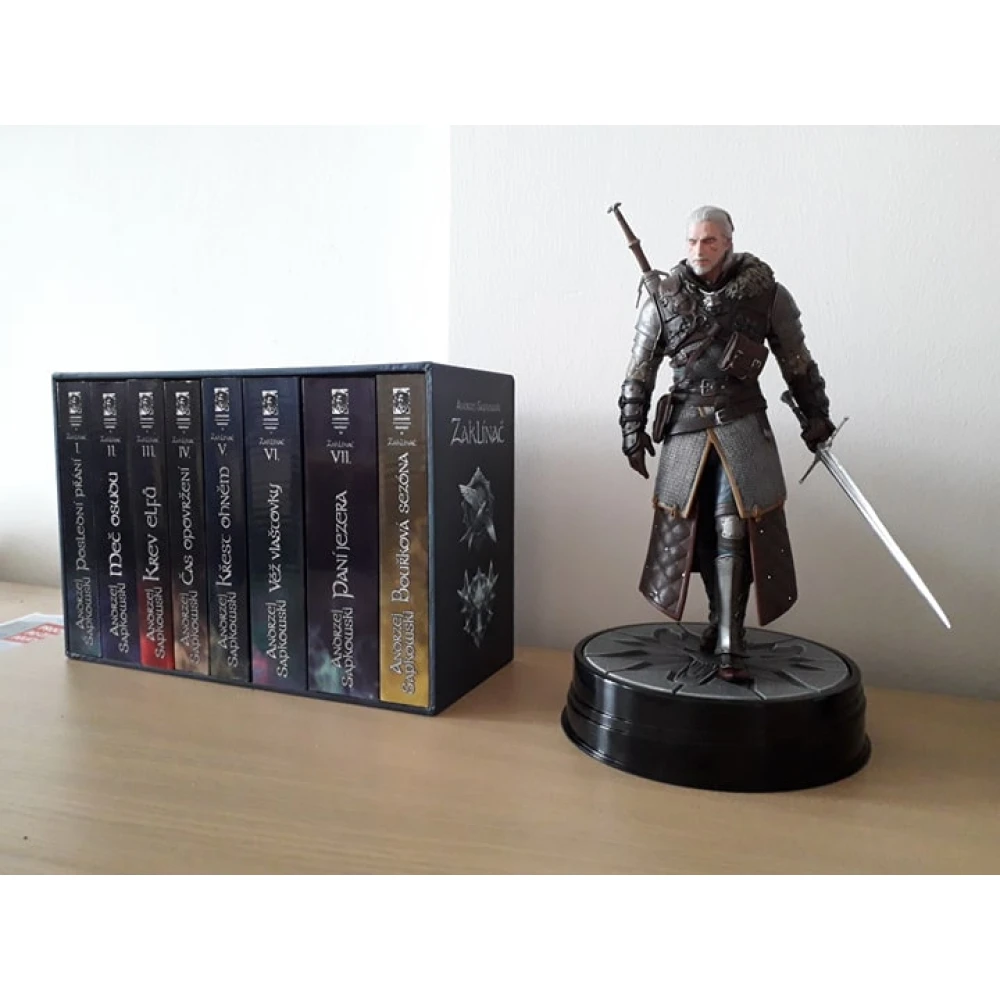 The Witcher 3 Figure: Geralt in Grandmaster Ursine Armor