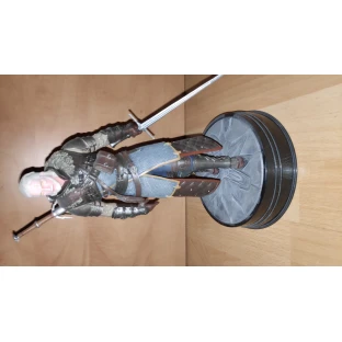 The Witcher 3 Figure: Geralt in Grandmaster Ursine Armor