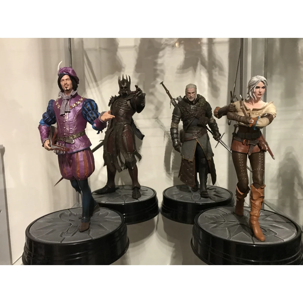 The Witcher 3 Figure: Geralt in Grandmaster Ursine Armor