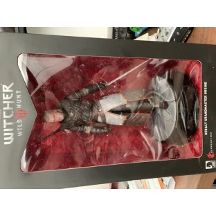 The Witcher 3 Figure: Geralt in Grandmaster Ursine Armor
