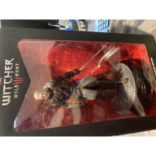 The Witcher 3 Figure: Geralt in Grandmaster Ursine Armor