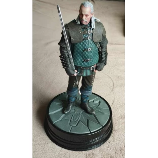 Figur Witcher 3 - Vesemir (25 cm)