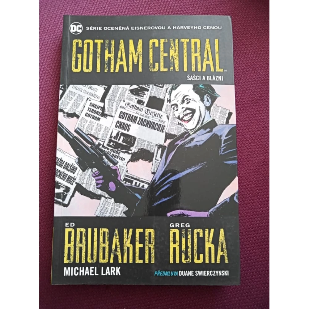 Gotham Central 2: Šašci a blázni
