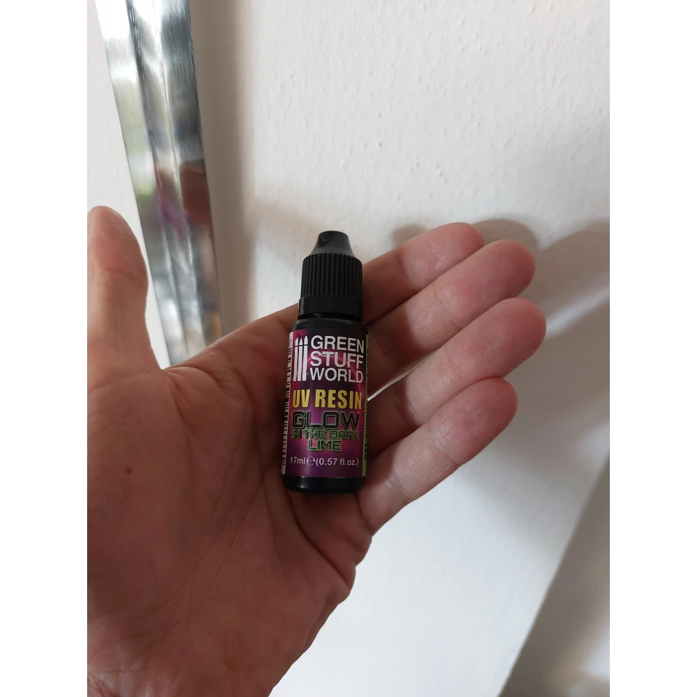 Green Stuff World: UV Resin - Glow in the Dark: Lime