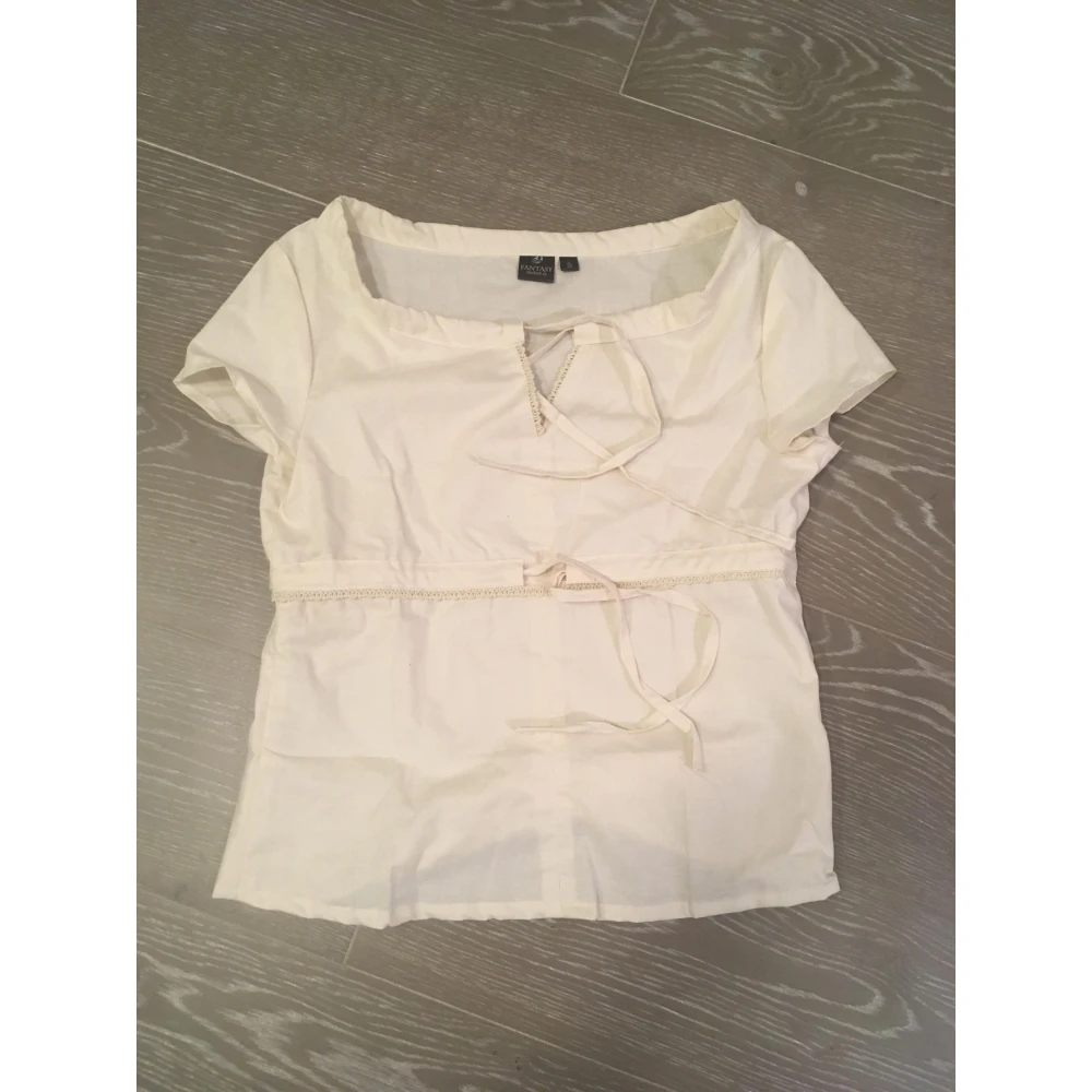 Short-sleeved blouse - beige