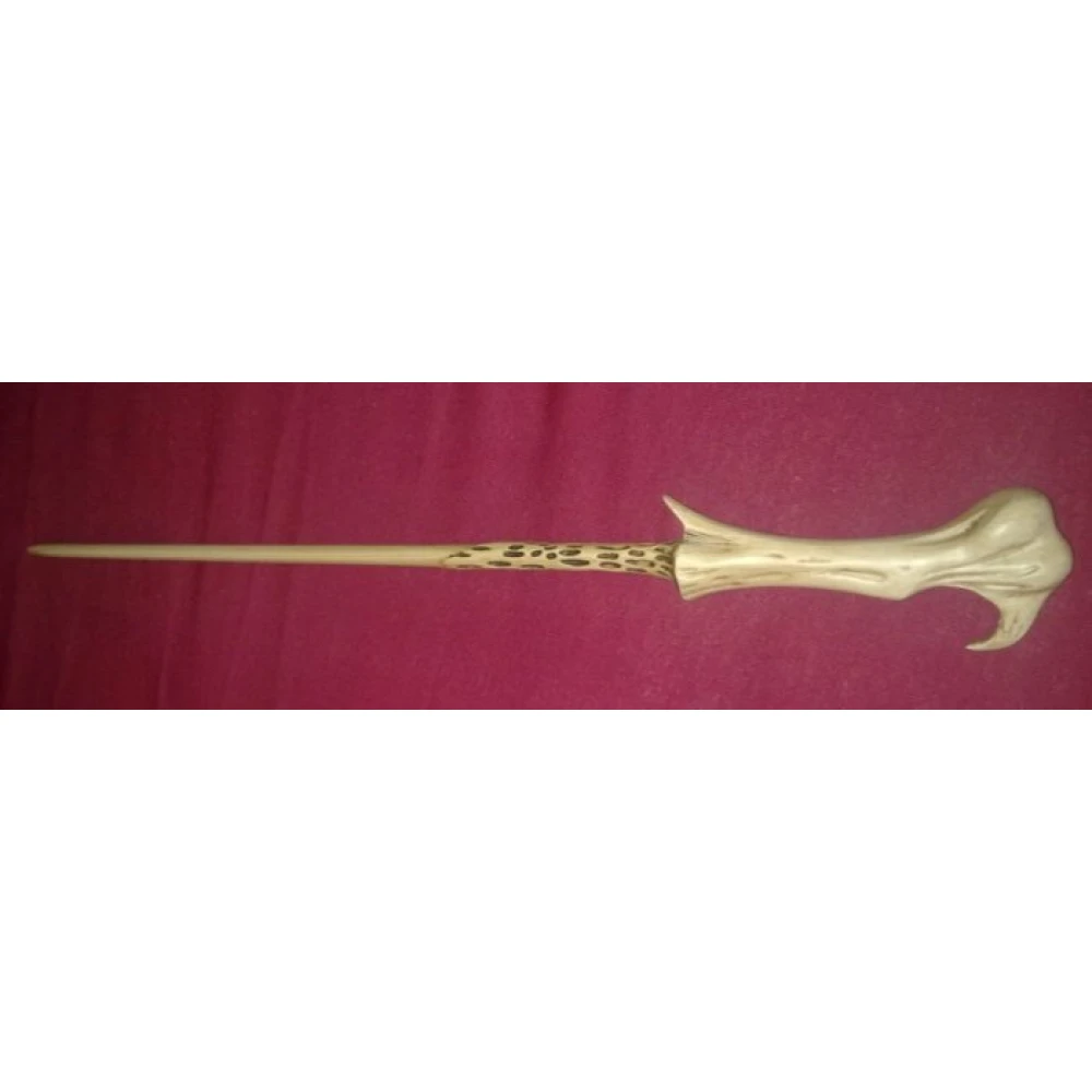 Lord Voldemort's Wand with Ollivander's Box