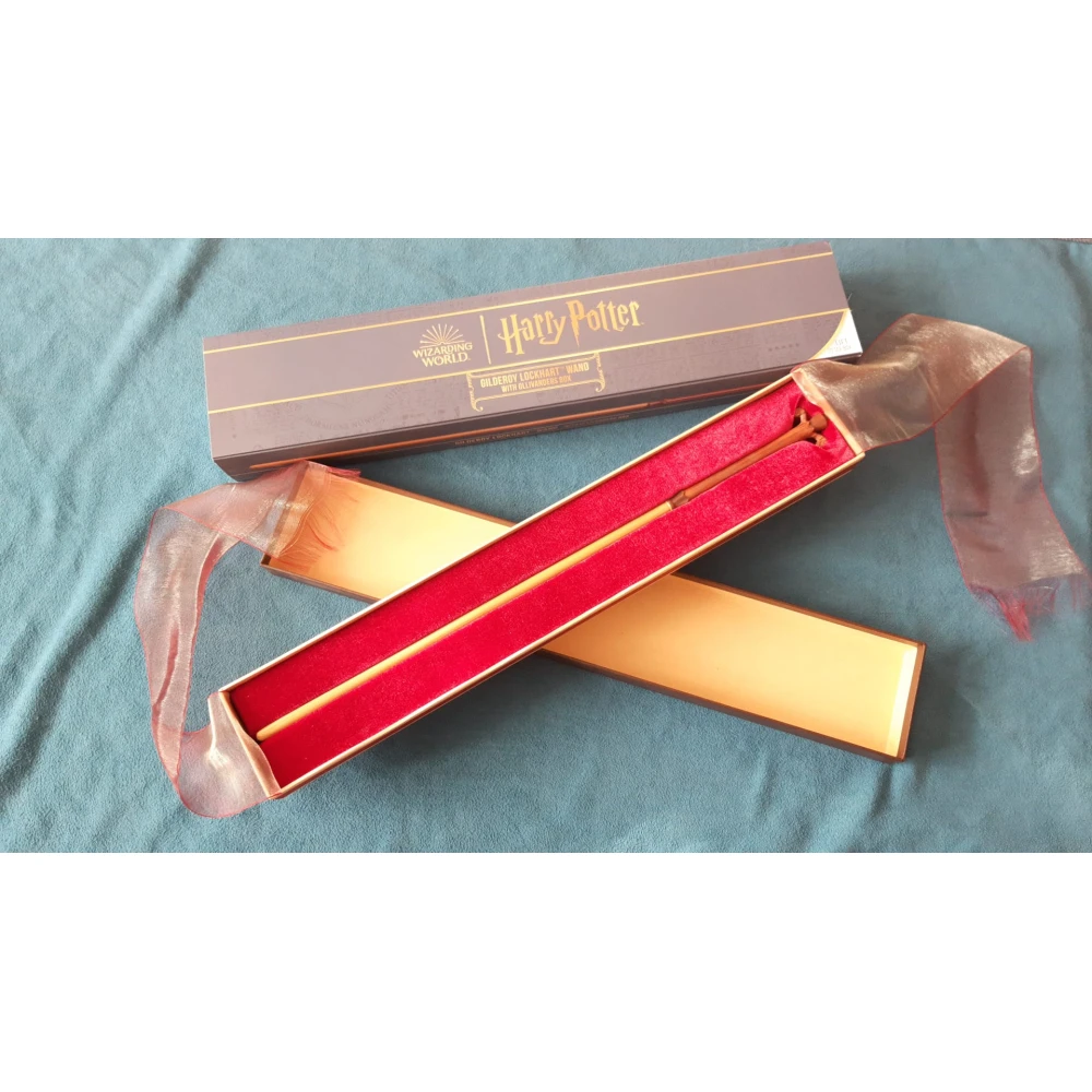 Gilderoy Lockhart's Wand with Ollivander's Box