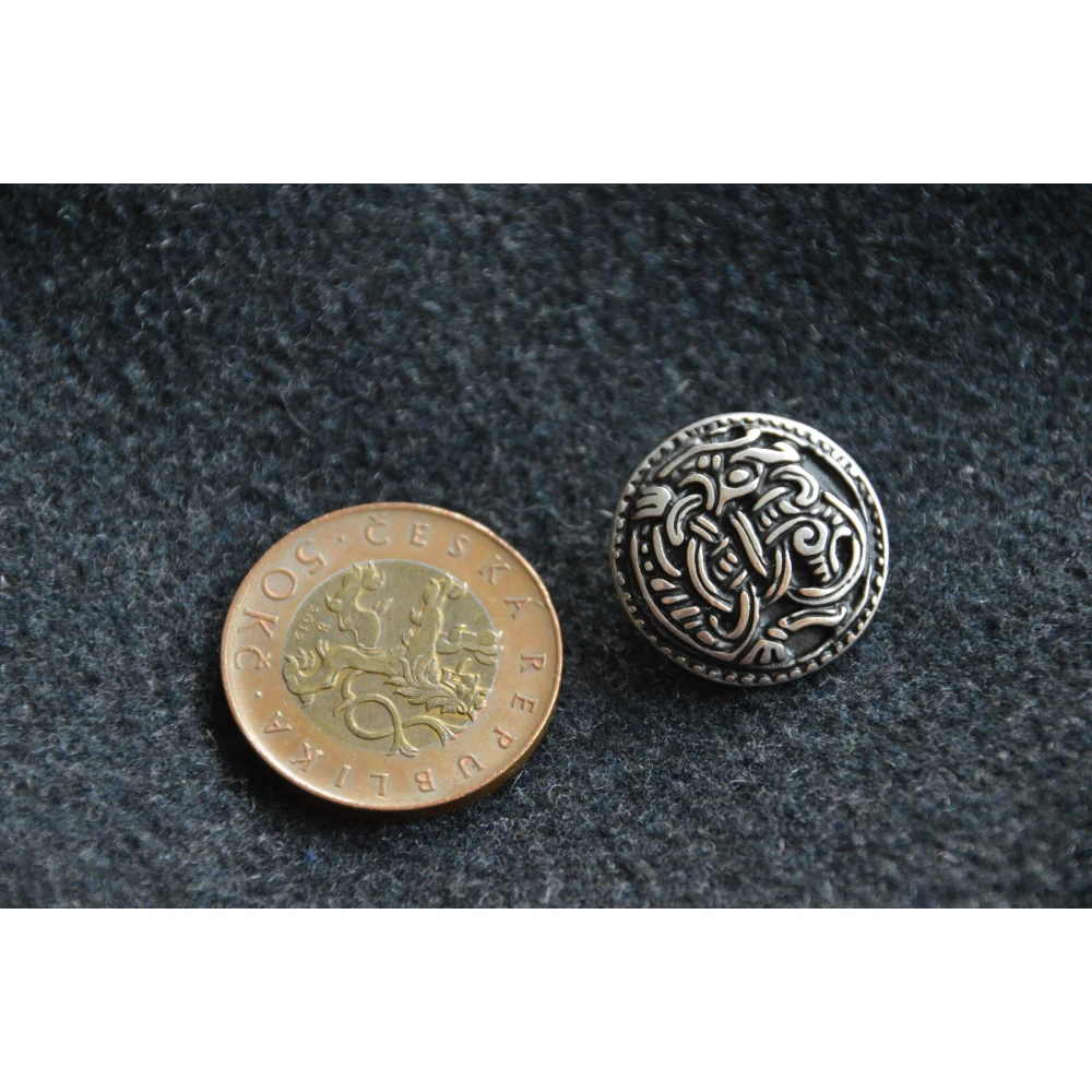 Griffin Button