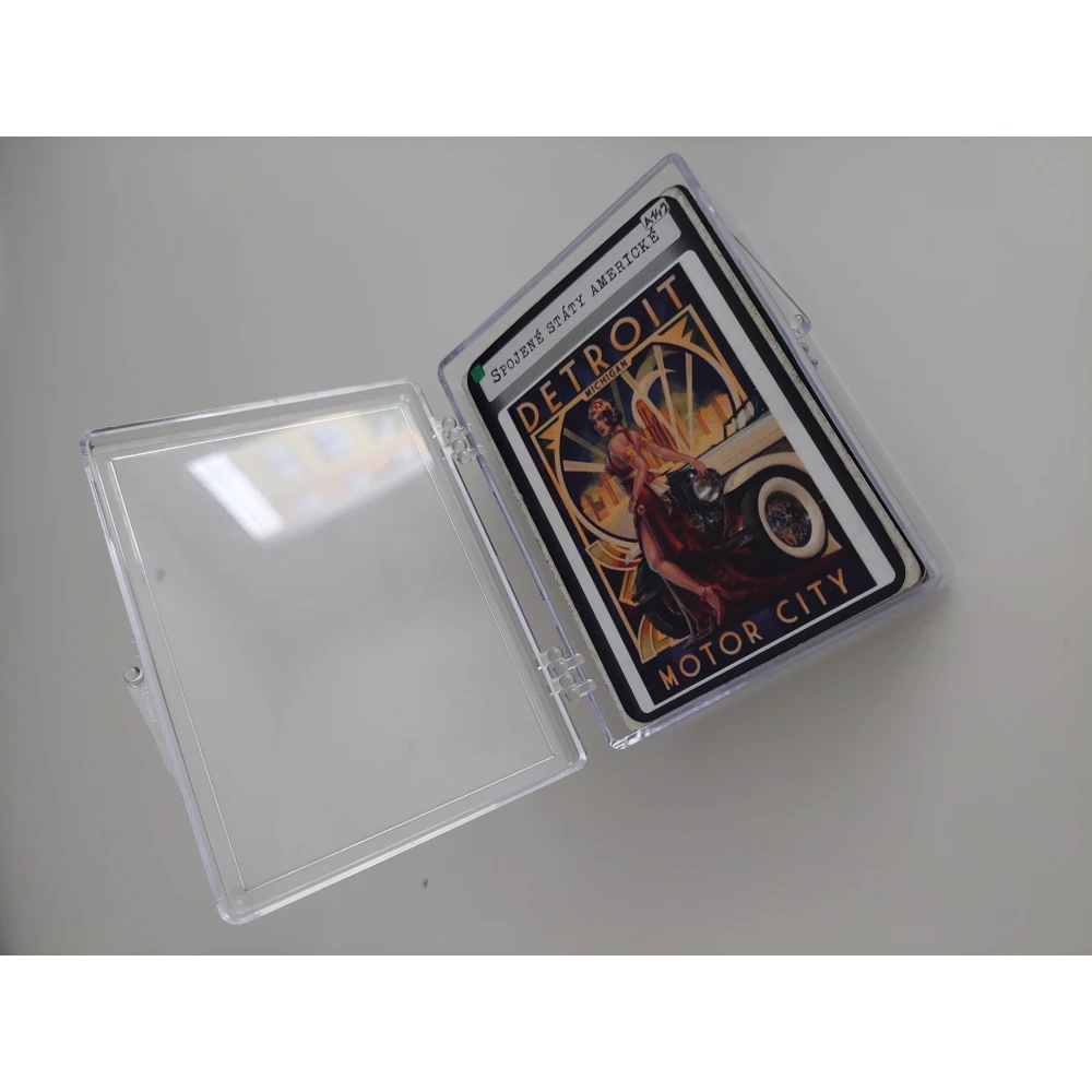 Kartenbox für 50 Karten – transparent, aufklappbar (Ultra Pro)