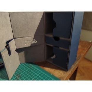 Ultimate Guard Twin Flip'n'Tray 200+ Kartenbox