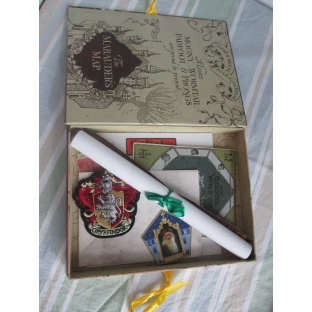 Krabička s artefaktmi Rona Weasleyho