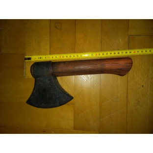 Latex foam throwing axe