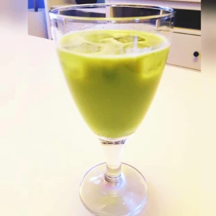 Matcha Shake s meruňkami