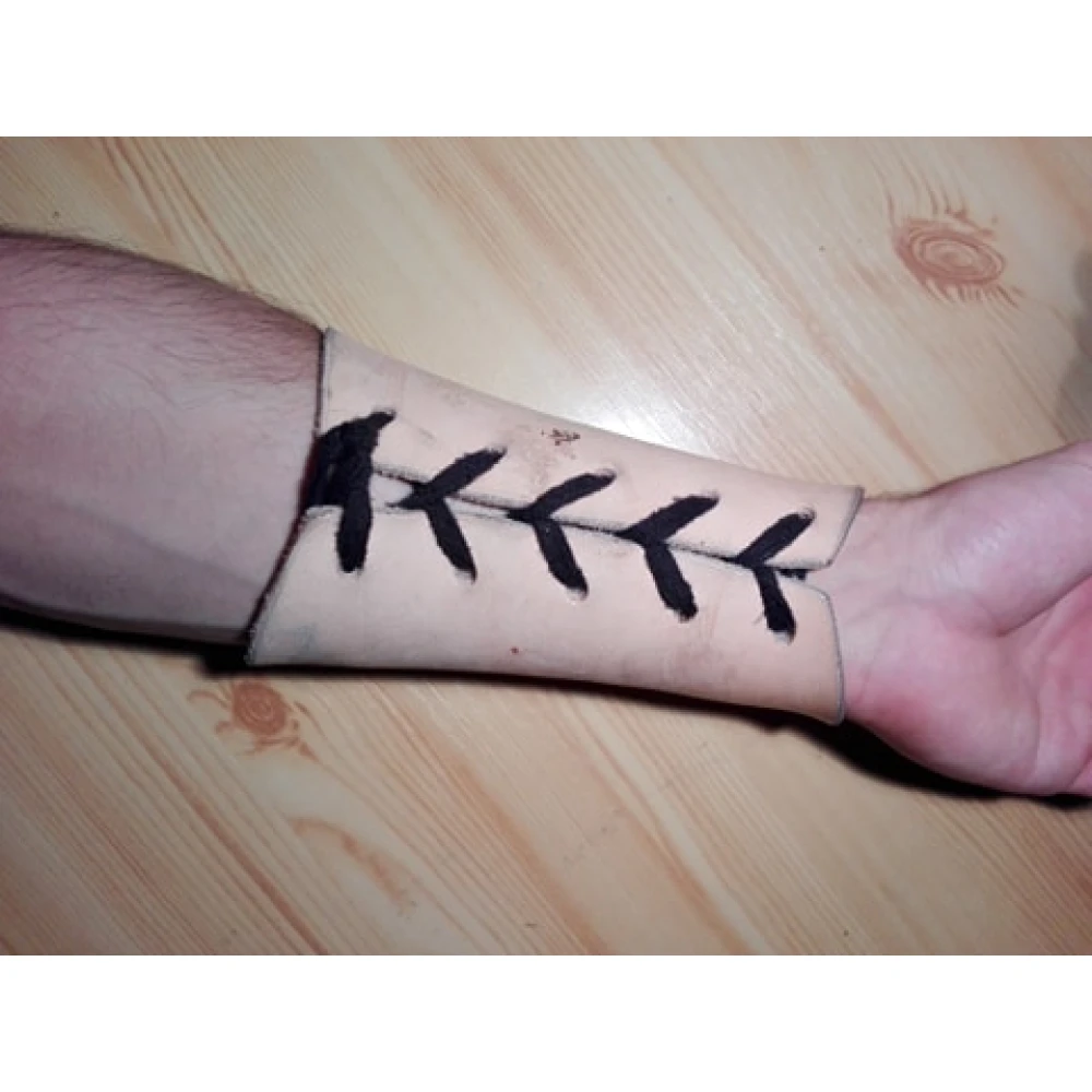 Kožený nátepník Hraničář