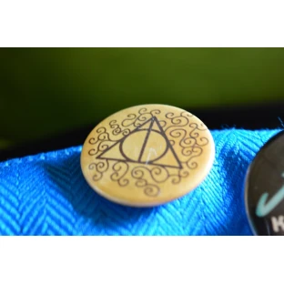 Ansteck-Button Heiligtümer des Todes