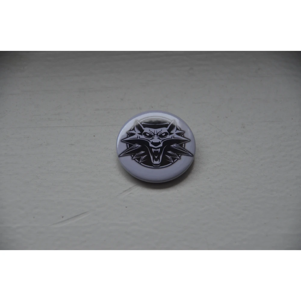 Witcher-Button weiß