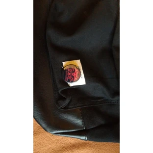 Witcher Button schwarz