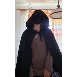 Hobitský čierny plášť