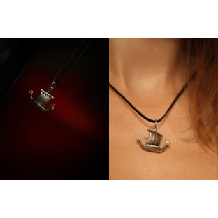 Drakkar pendant