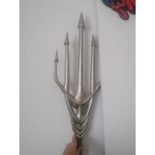 Replika Aquaman - Päťizubec