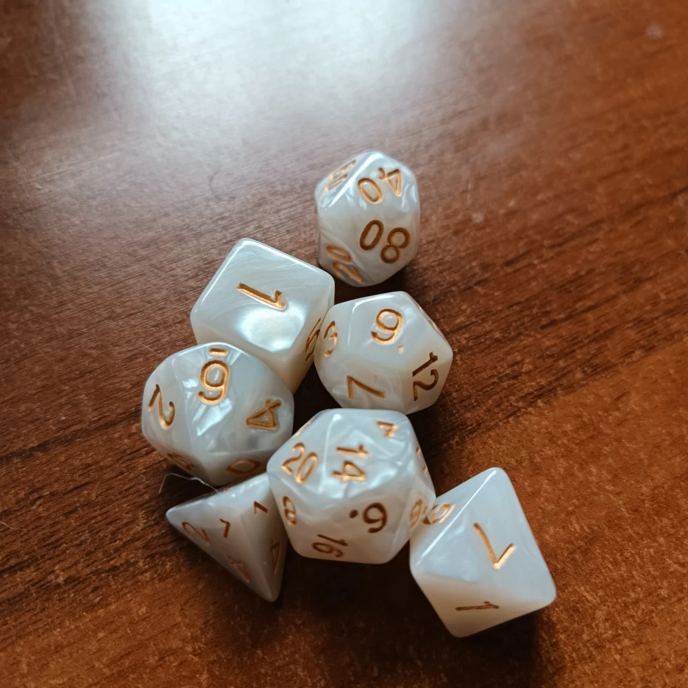 Dice Set - Pearls