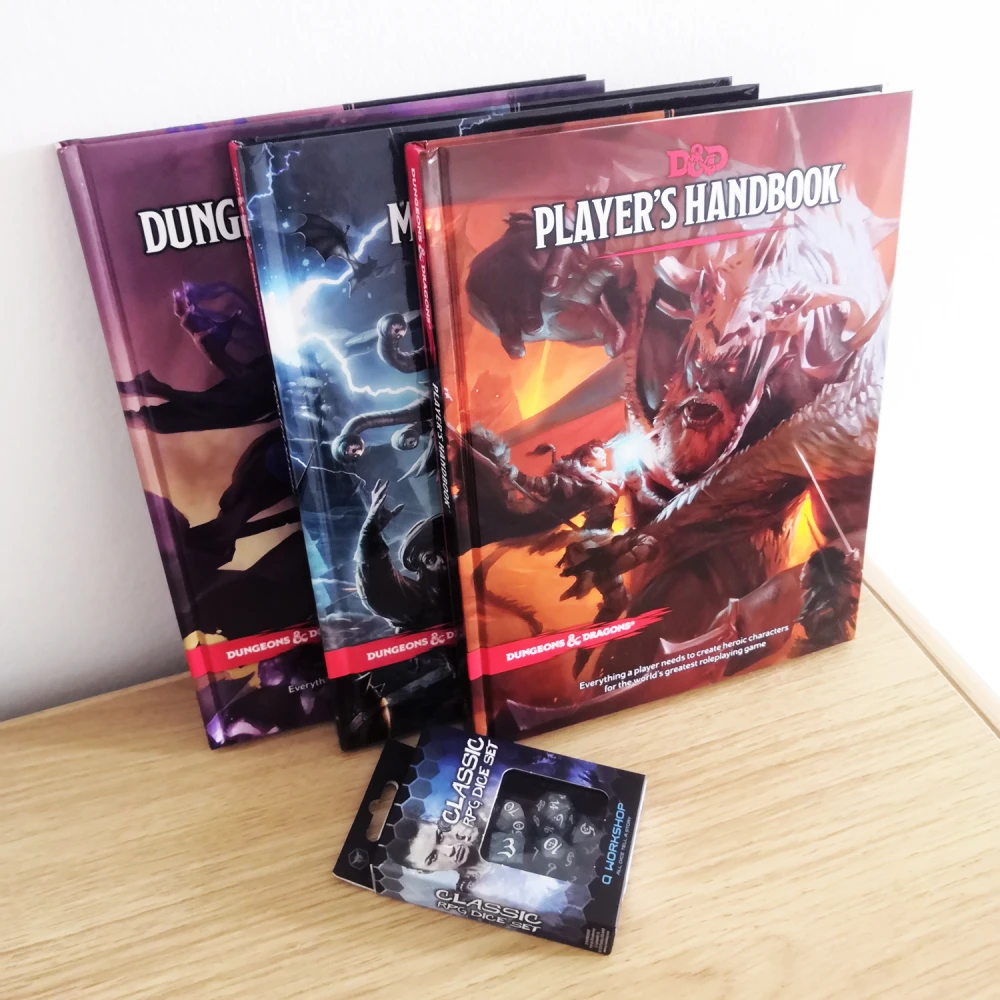 Dungeons & Dragons Core Rulebook Gift Set + Dice