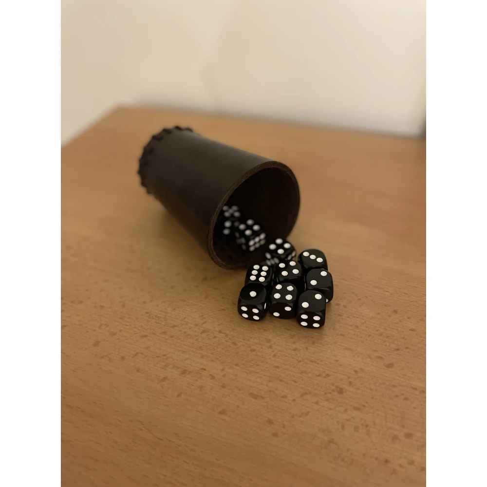 Set of six-sided dice with pips (10 pcs)