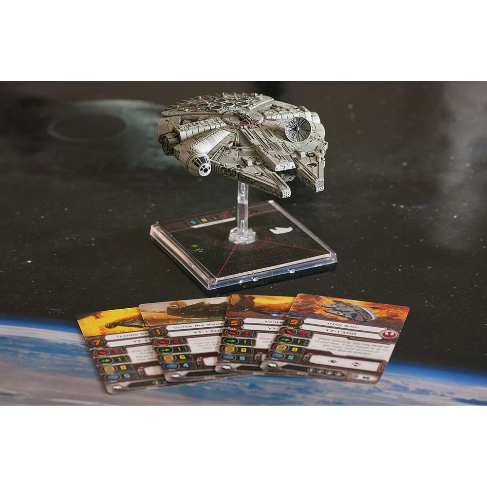 Star Wars: X-Wing Miniatures Game - Millennium Falcon