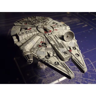 Star Wars: X-Wing Miniatures Game - Millennium Falcon