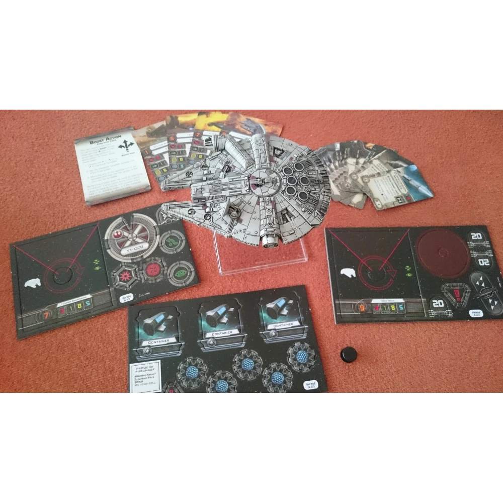 Star Wars: X-Wing Miniatures Game - Millennium Falcon