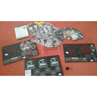 Star Wars: X-Wing Miniatures Game - Millennium Falcon