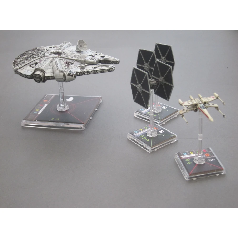 Star Wars: X-Wing Miniatures Game - Millennium Falcon