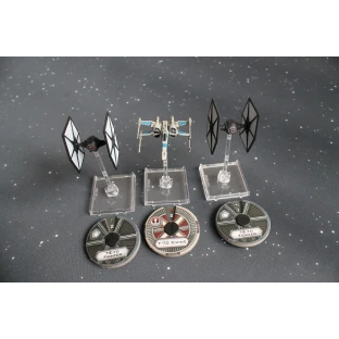 Star Wars: X-Wing Miniatures Game - The Force Awakens Core Set