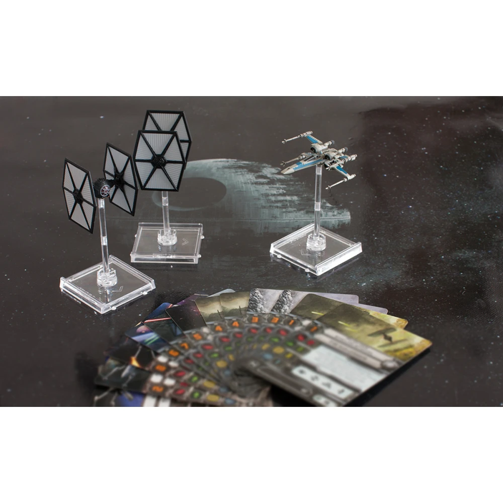 Star Wars: X-Wing Miniatures Game - The Force Awakens Core Set