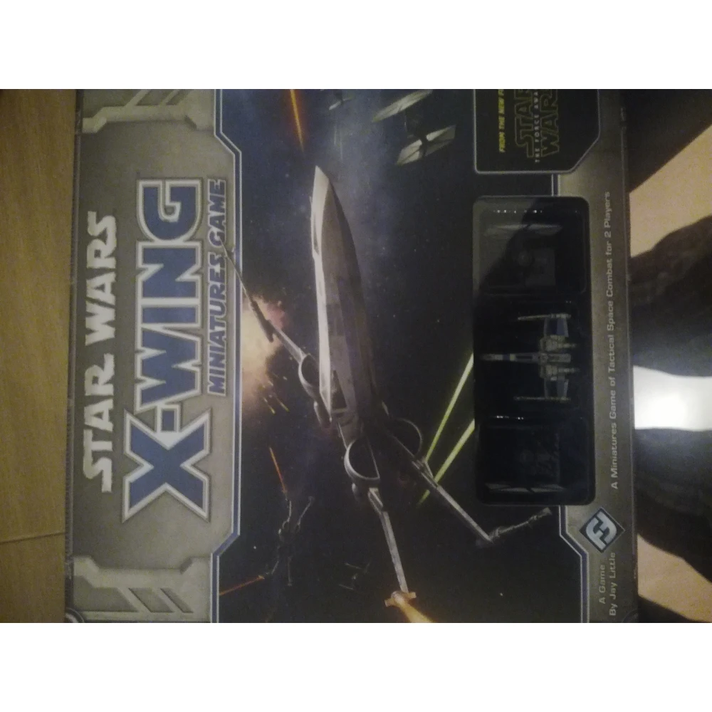 Star Wars: X-Wing Miniatures Game - The Force Awakens Core Set