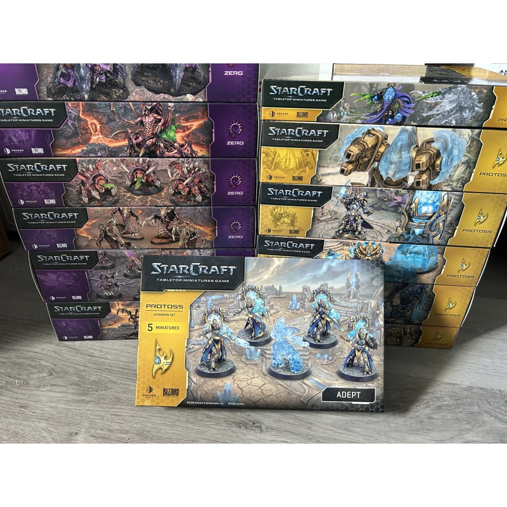 StarCraft: The Miniatures Game - Protoss Adept