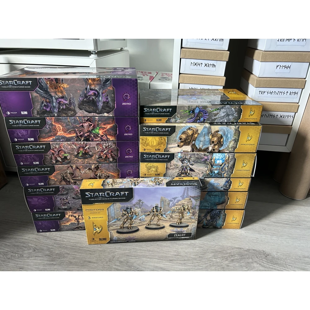 StarCraft: The Miniatures Game - Protoss Zealot