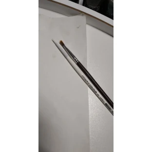 Synthetic Layer Brush (medium)